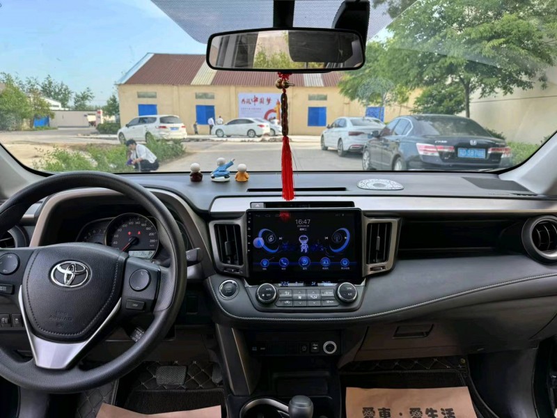 徐州19年丰田RAV4荣放7