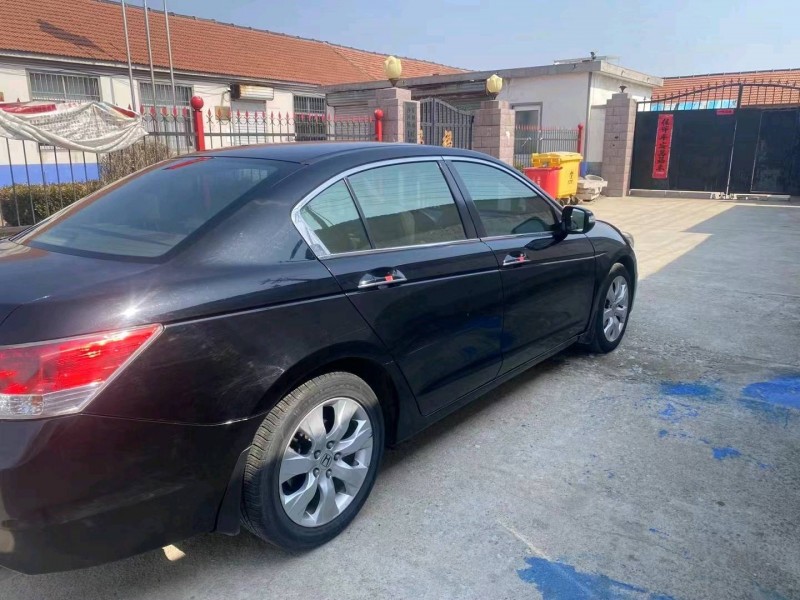 济南11年本田雅阁7