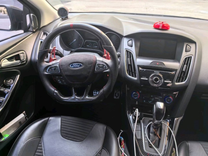 菏泽17年福特福克斯5