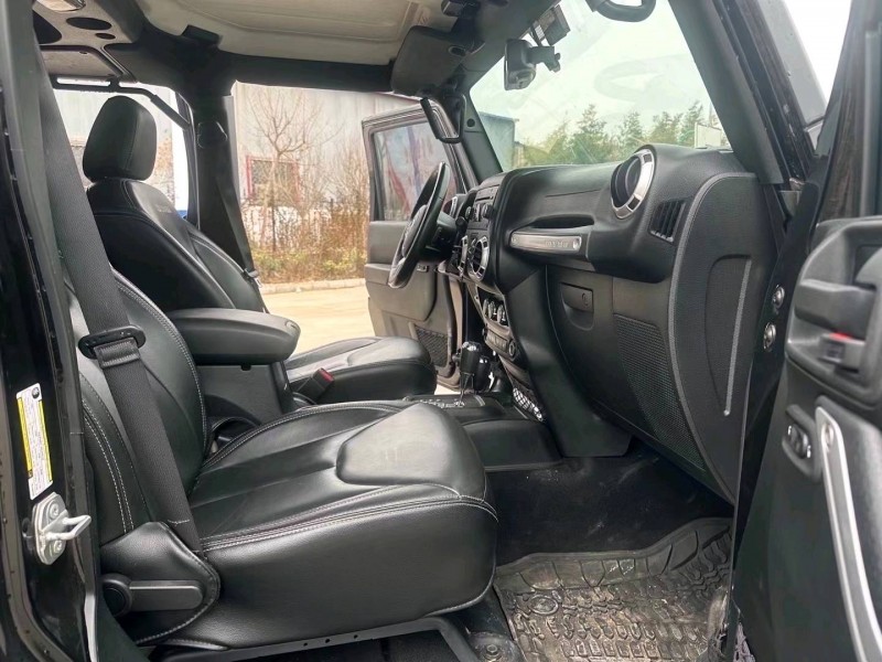 枣庄18年Jeep牧马人4