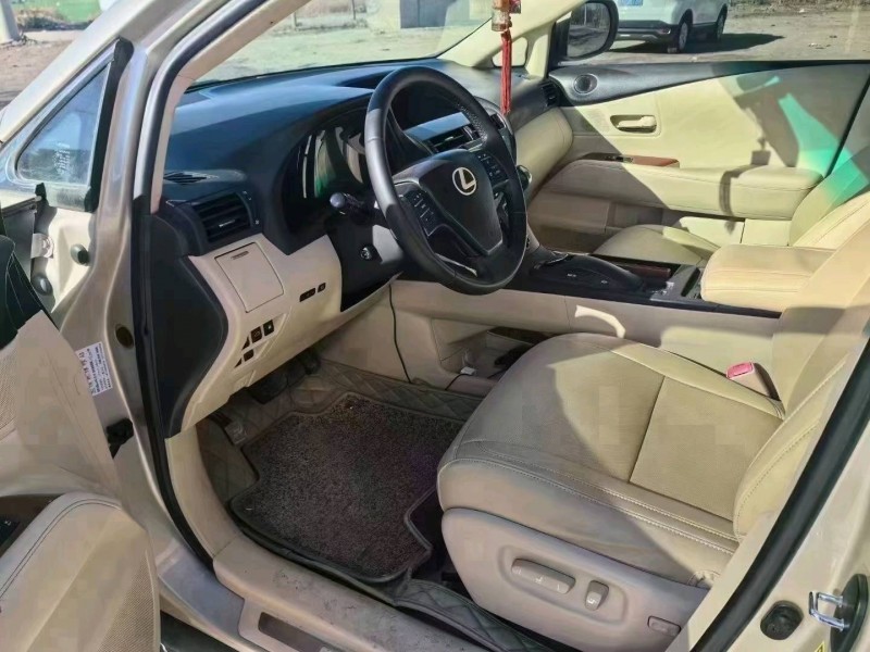 保定11年雷克萨斯RX6