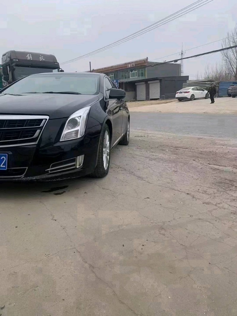 保定16年凯迪拉克XTS3