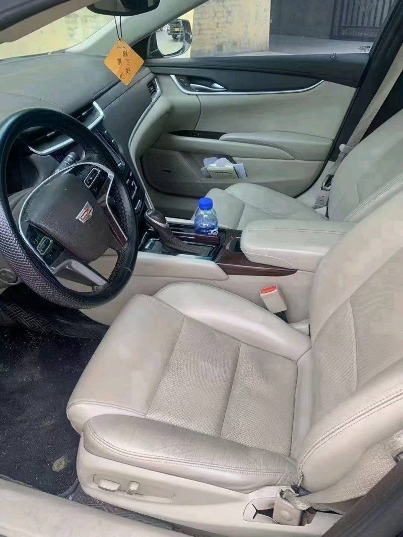 保定16年凯迪拉克XTS4