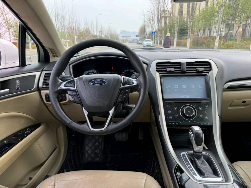 青岛15年福特蒙迪欧5