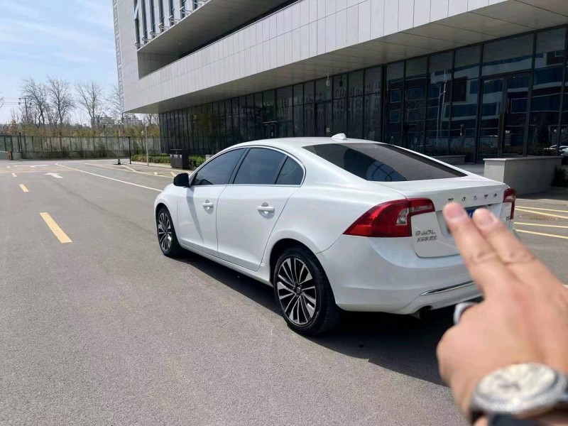 东营18年沃尔沃S60L4