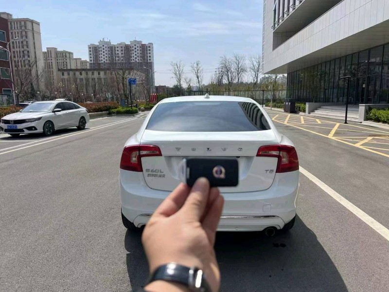 东营18年沃尔沃S60L9