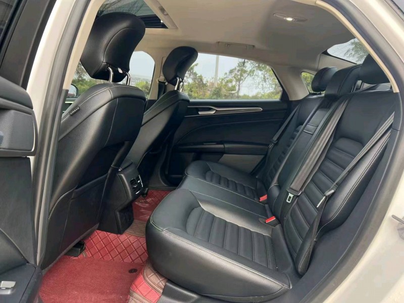 汕头21年福特蒙迪欧4