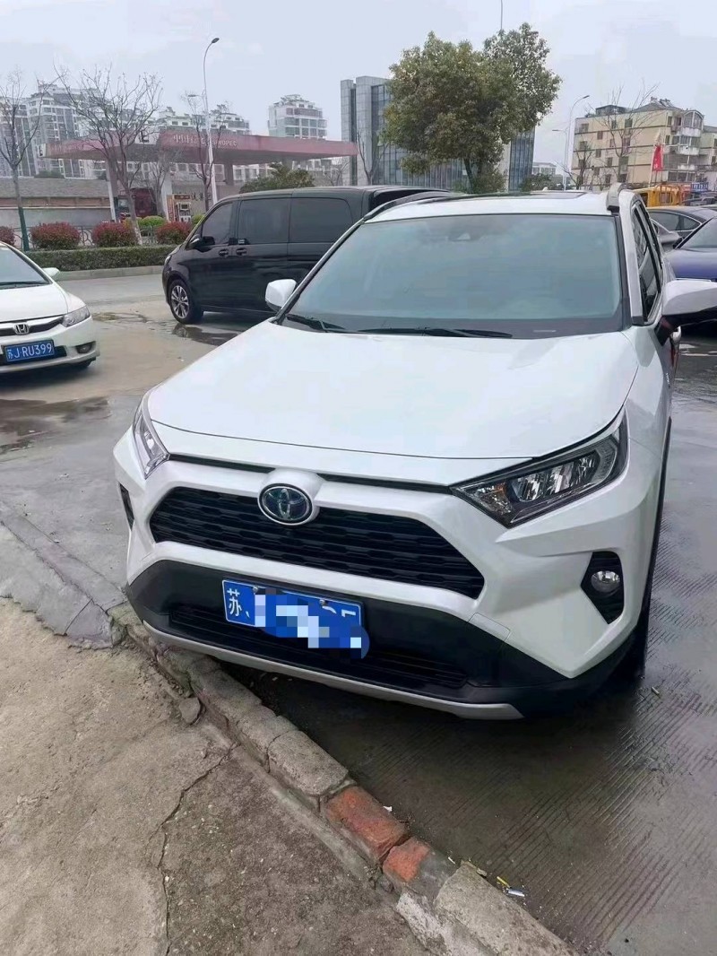 盐城23年丰田RAV41