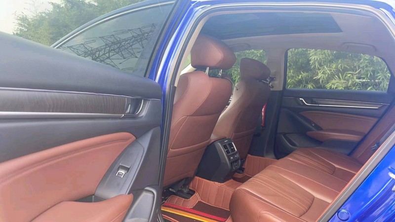 东莞19年本田雅阁5