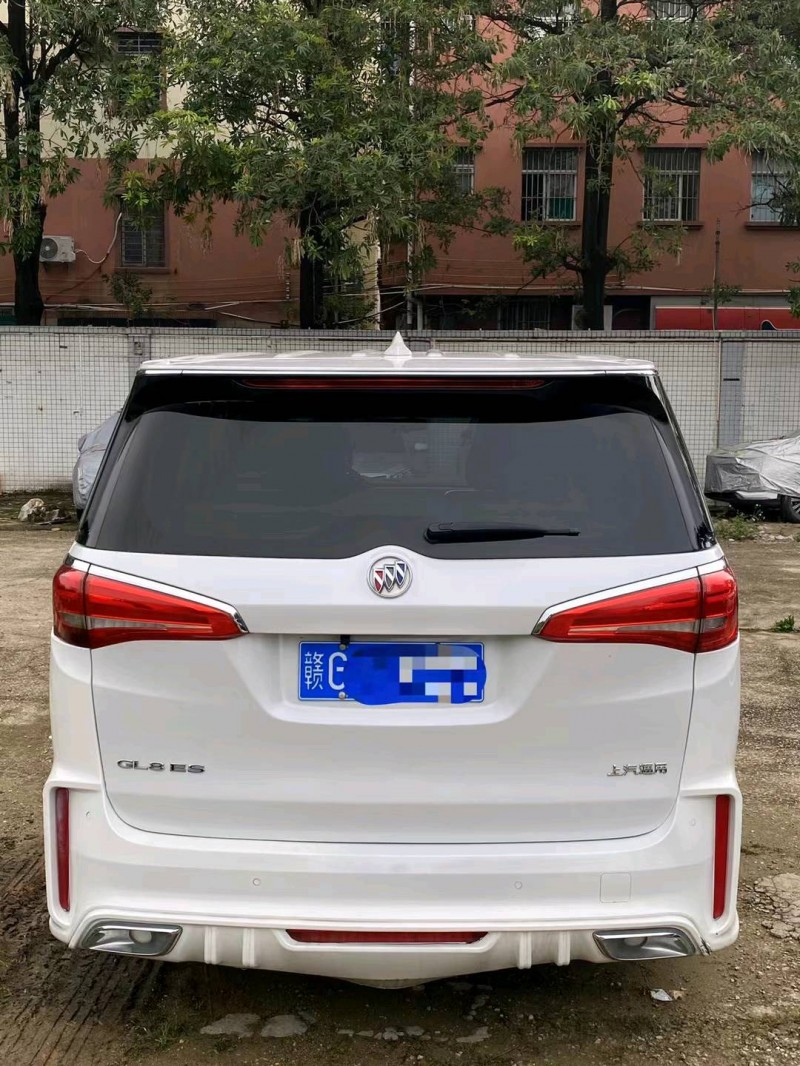 南昌20年別克GL89