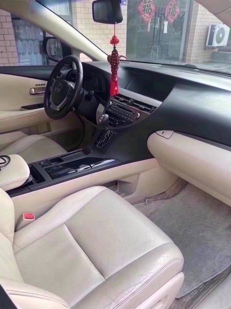 潍坊13年雷克萨斯RX8