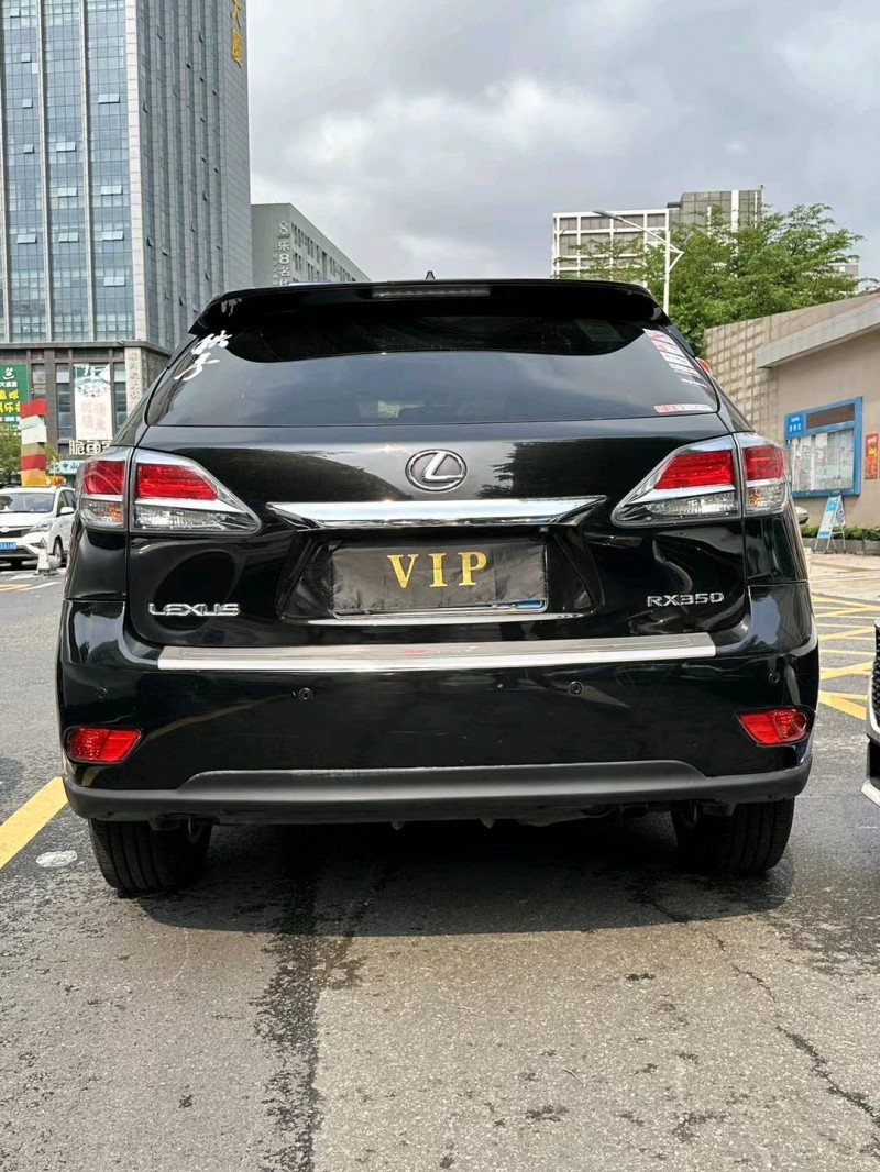 广州13年雷克萨斯RX8
