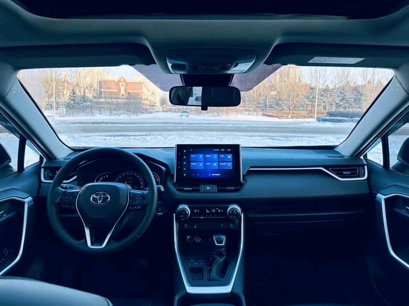 沈陽21年豐田RAV47