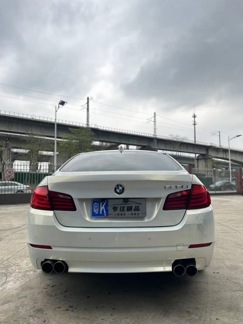 佛山13年宝马5系9