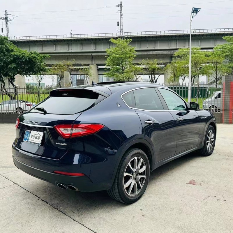 佛山17年玛莎拉蒂Levante7