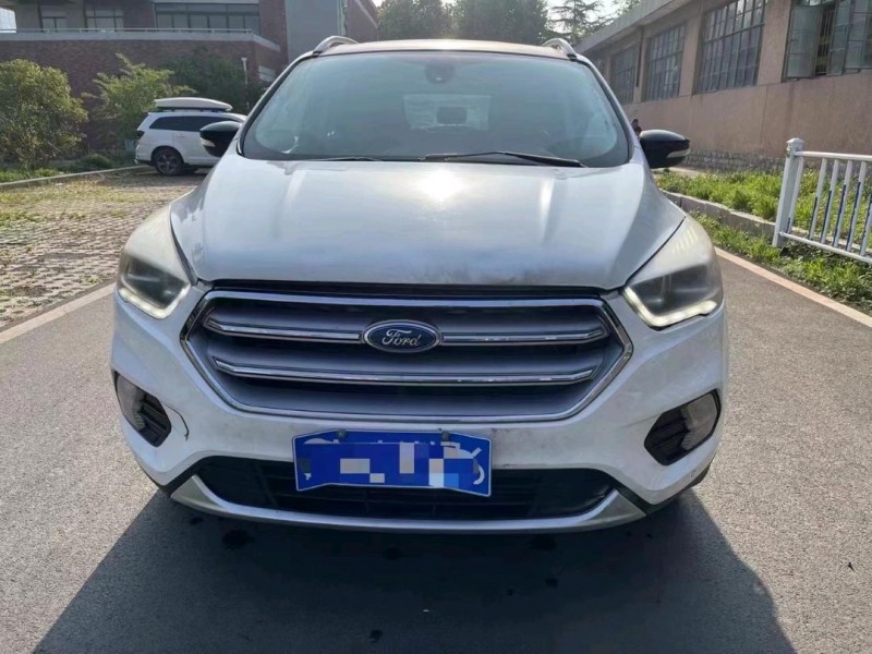 枣庄17年福特翼虎1