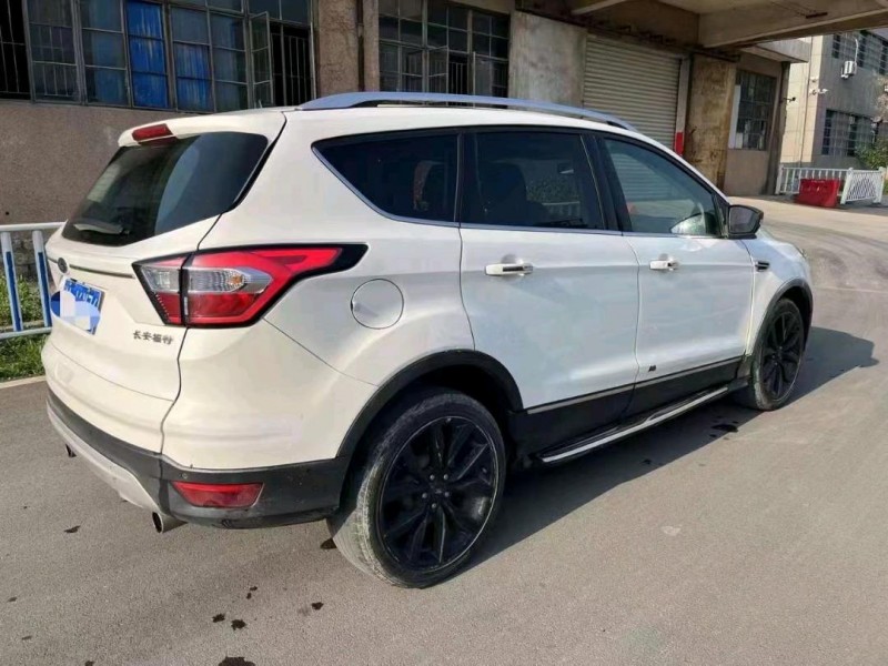 枣庄17年福特翼虎4