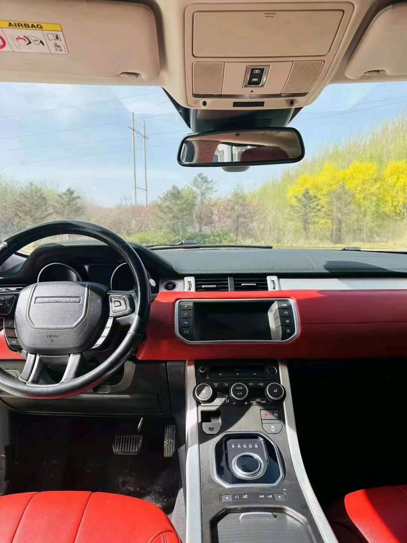 枣庄17年路虎揽胜极光(进口)3