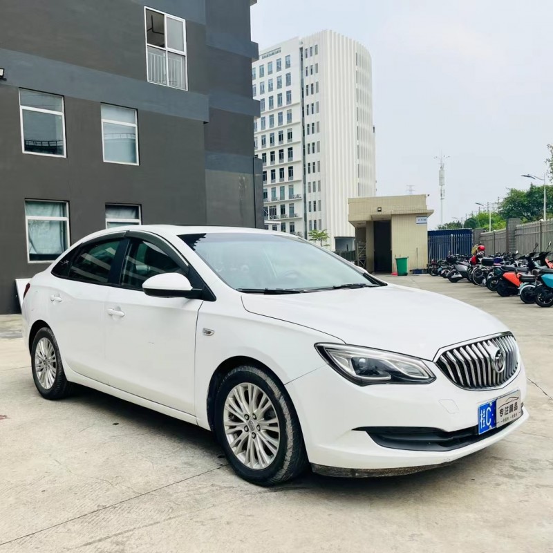 佛山17年别克英朗3