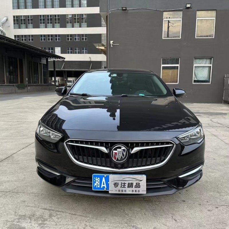 佛山18年别克君威1