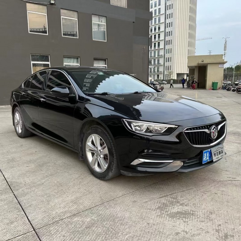 佛山18年别克君威2