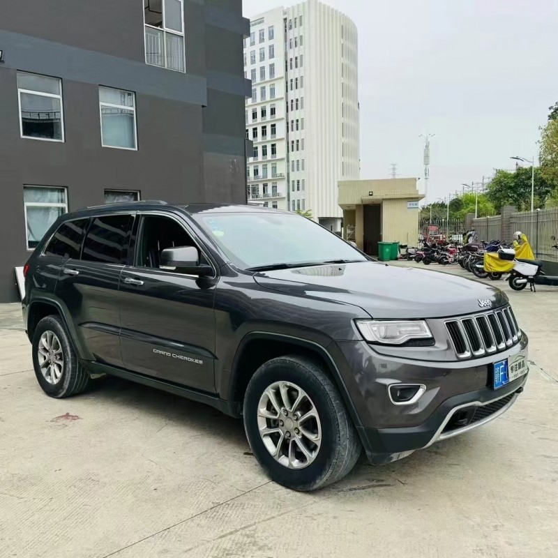 佛山17年Jeep大切诺基2