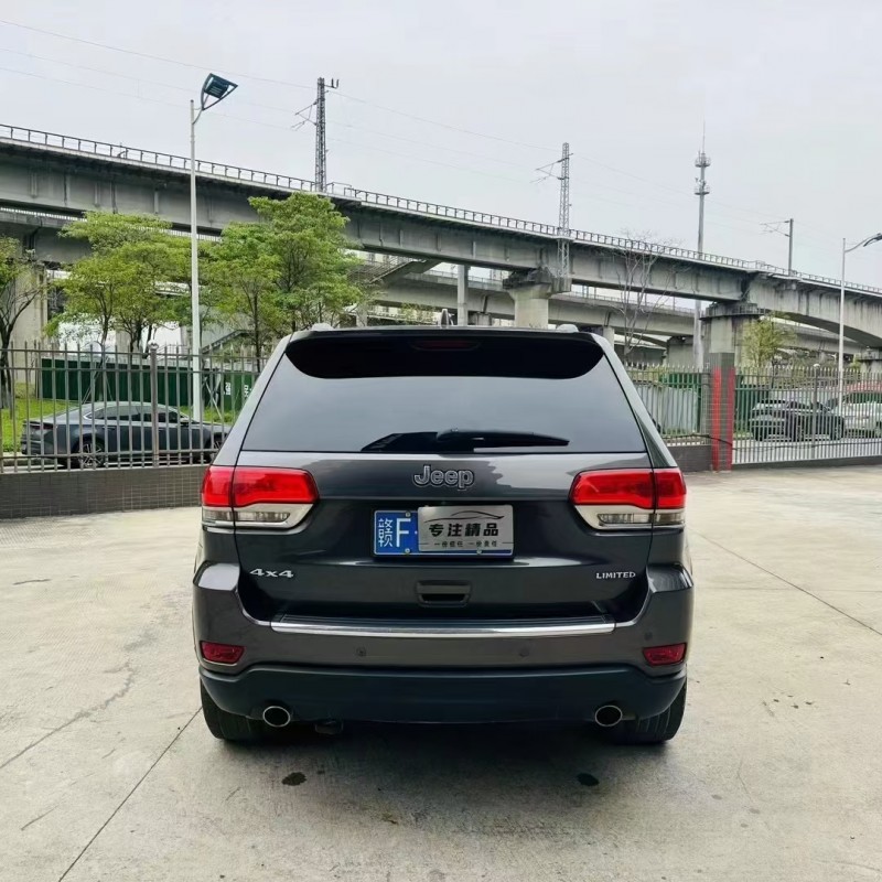 佛山17年Jeep大切诺基9