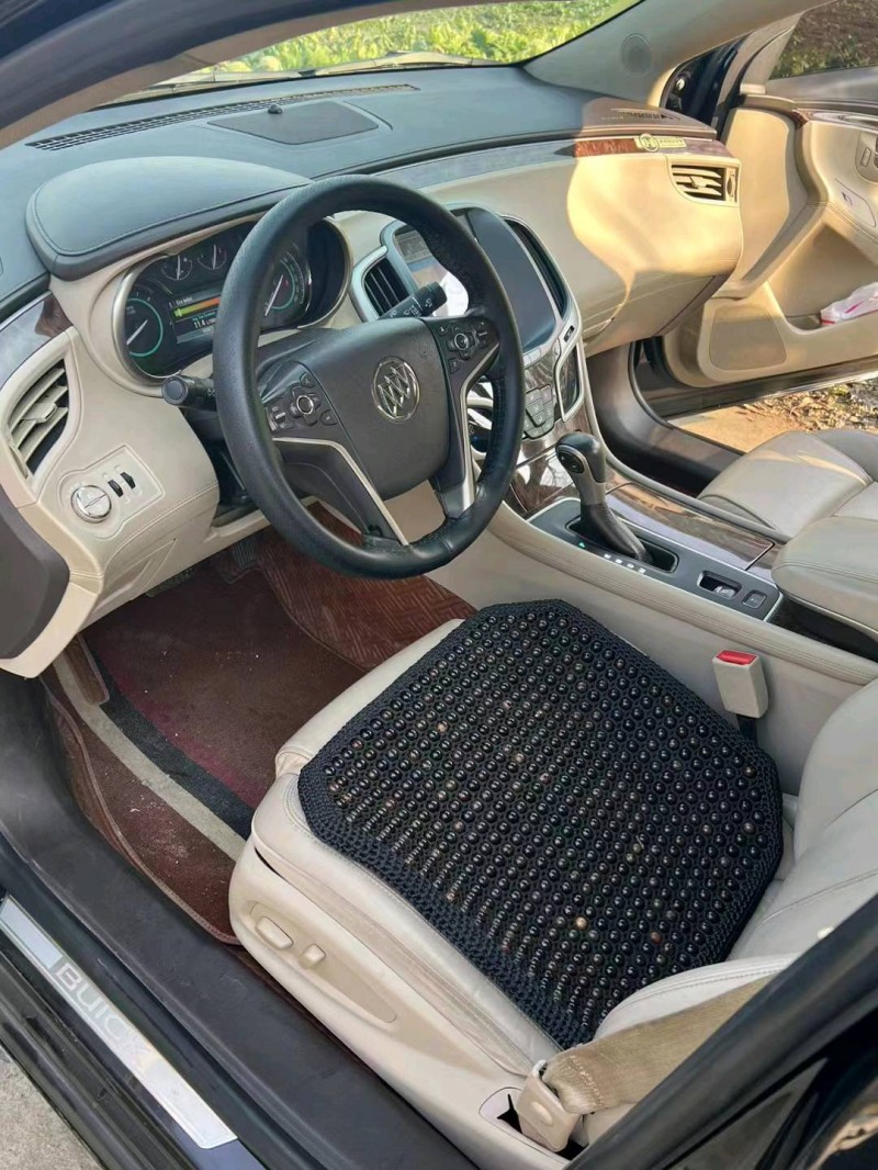 枣庄15年别克君越8