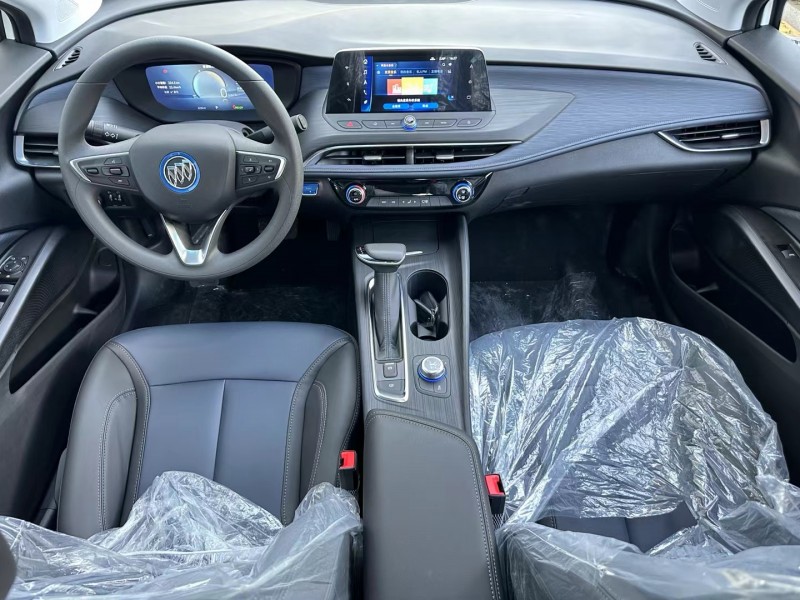 济宁24年别克微蓝7