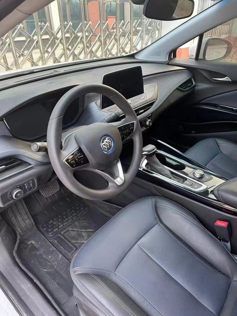 济宁23年别克微蓝4