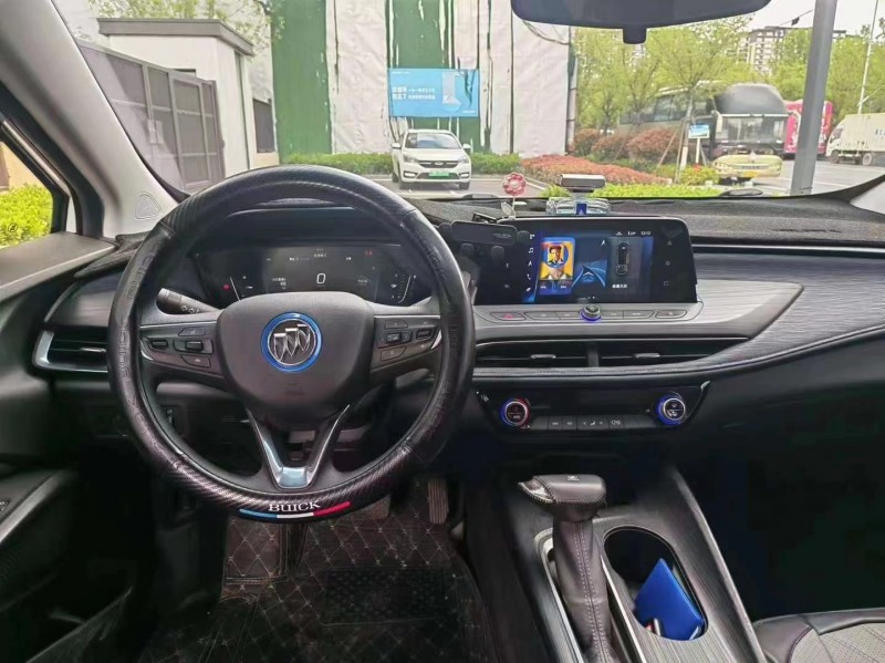 济宁23年别克微蓝6