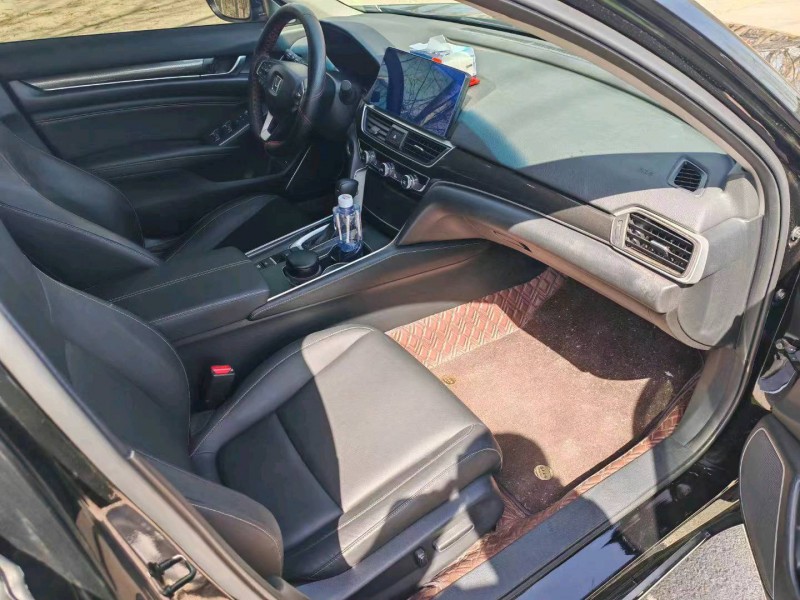 东营22年本田雅阁7