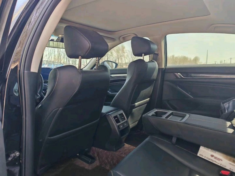 东营22年本田雅阁8