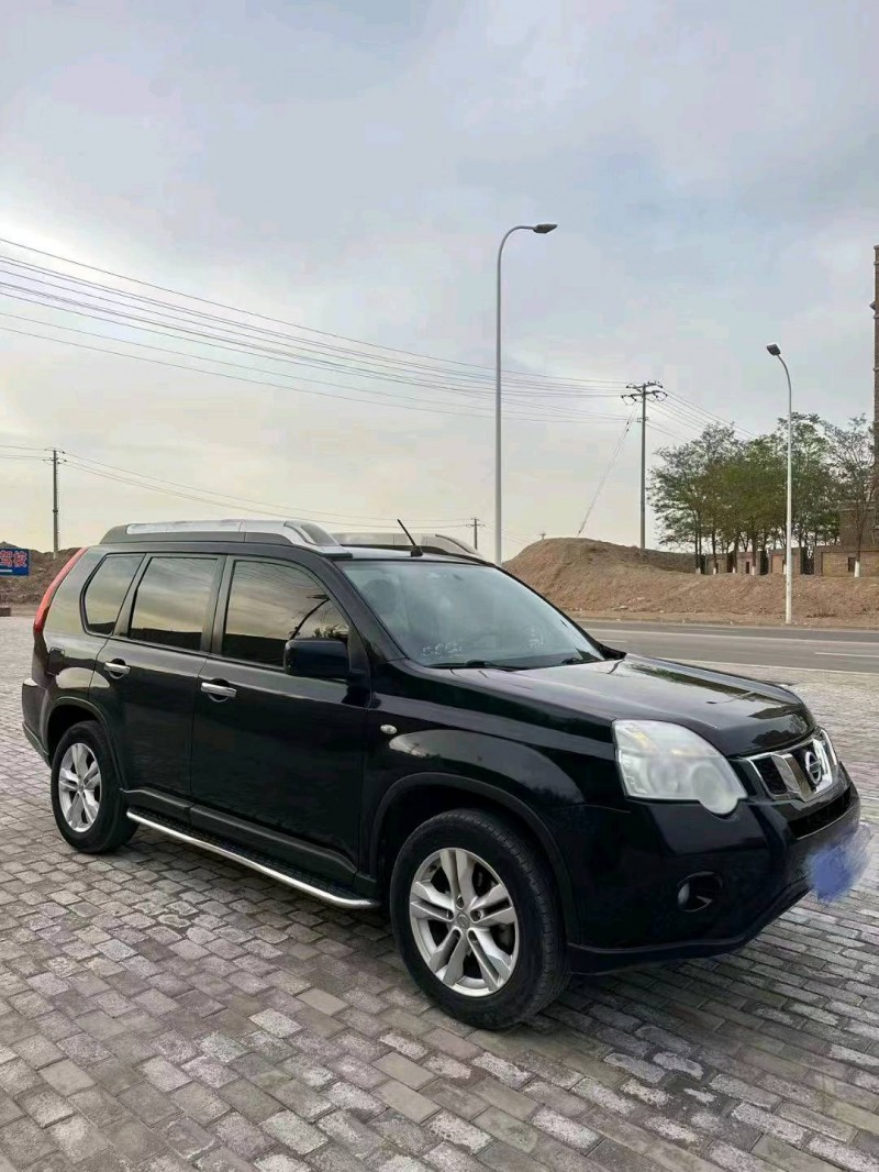 宜昌12年日產奇駿3