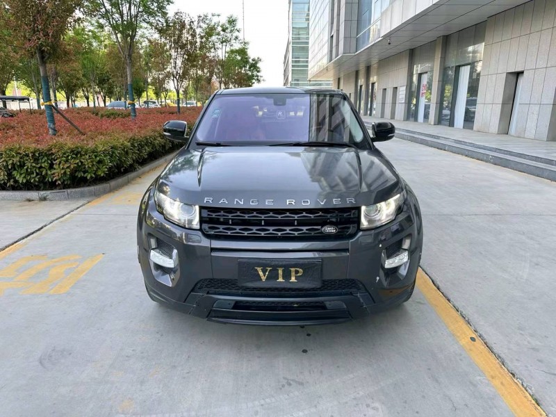 东营13年路虎极光1