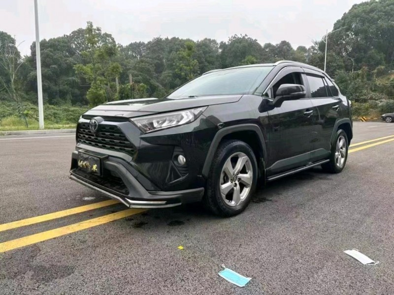 長沙20年豐田RAV42