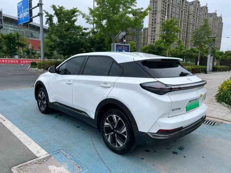 鹽城23年哪吒U5