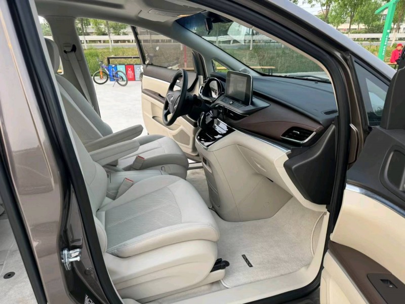 徐州22年别克GL85