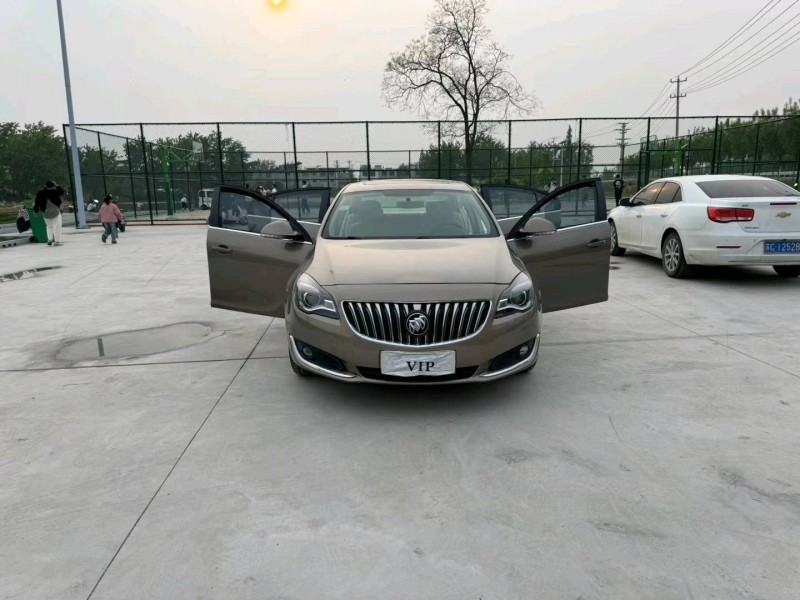 徐州17年别克君威7