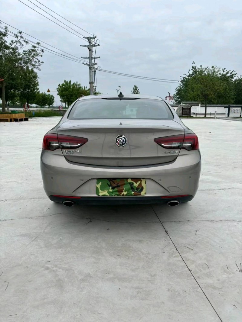 徐州18年别克君威9