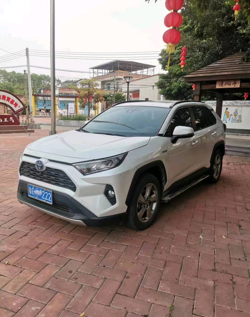 珠海22年豐田RAV43