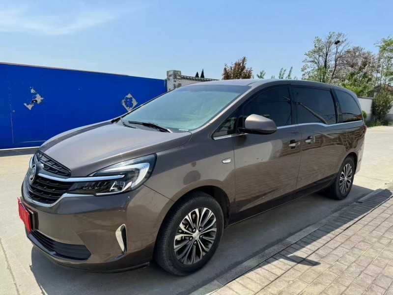 青岛20年别克GL82