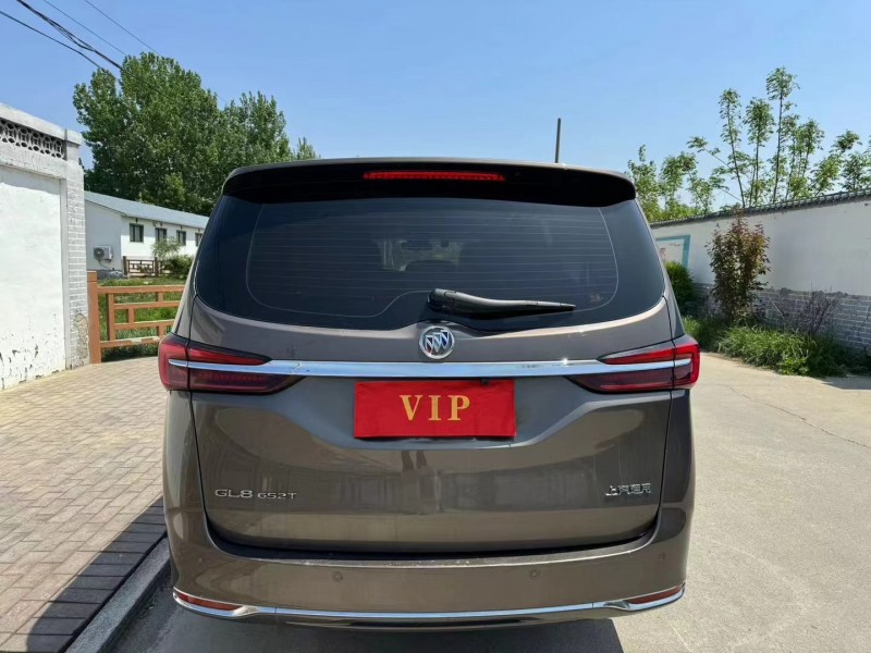 青岛20年别克GL89