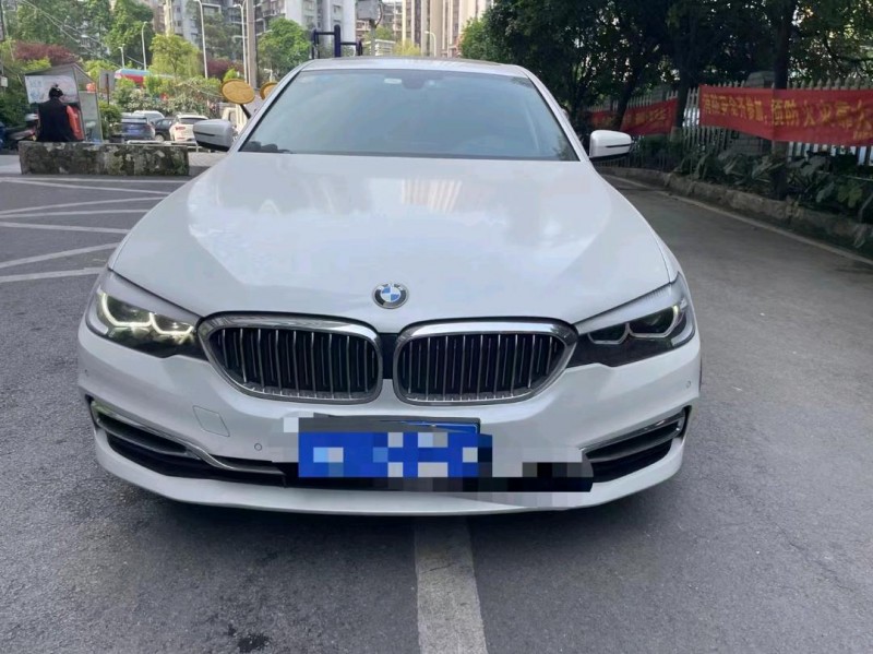 重庆19年宝马5系1