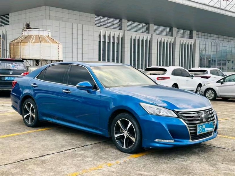 广州17年丰田皇冠3