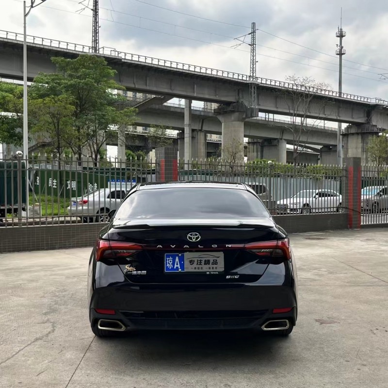 佛山22年丰田亚洲龙9