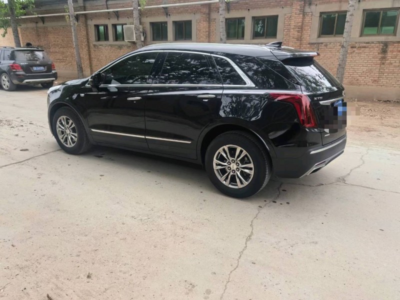 保定20年凯迪拉克XT54