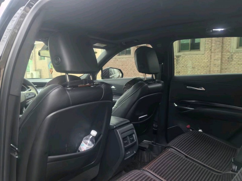 保定21年凯迪拉克XT46