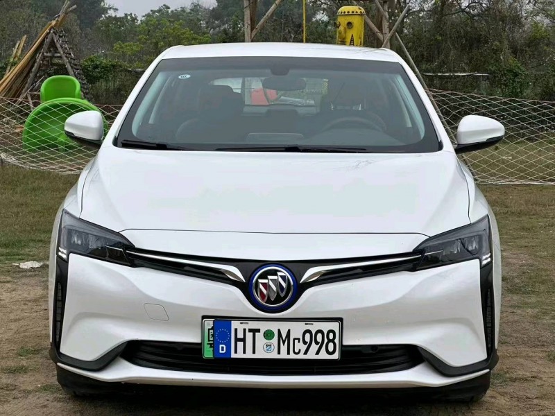 汕头24年别克微蓝1