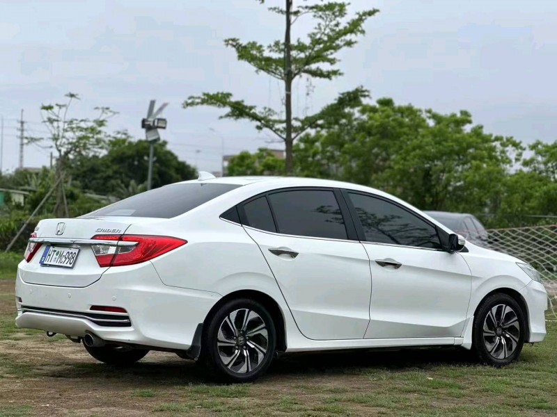 汕头18年本田凌派8